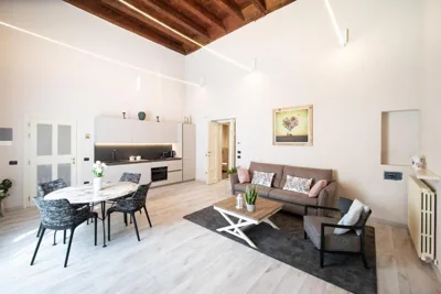 Venus Luxury Apartment in Center Town – Photos 4
