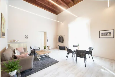 Venus Luxury Apartment in Center Town – Photos 13